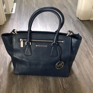 Micheal Kors Purse